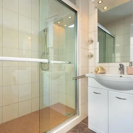 Hedera Estate, Hedera A19 Apartman