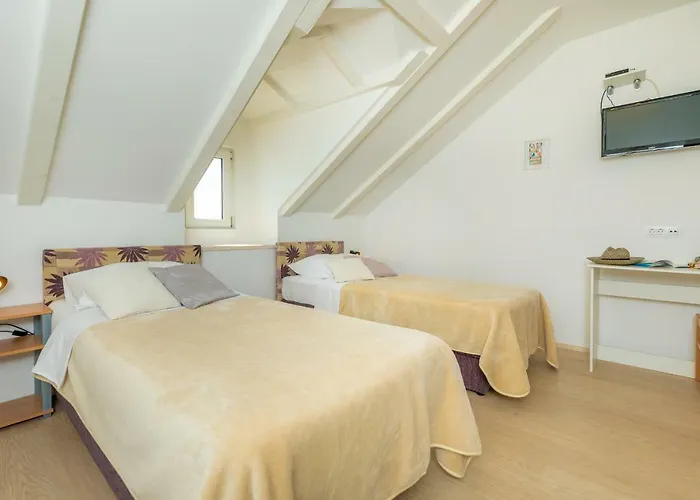 アパート Hedera Estate, Hedera A19 ドゥブロブニク