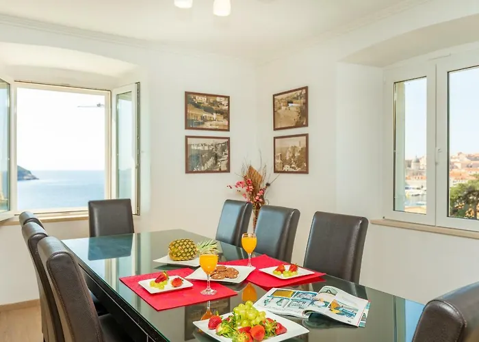 アパート Hedera Estate, Hedera A19 ドゥブロブニク