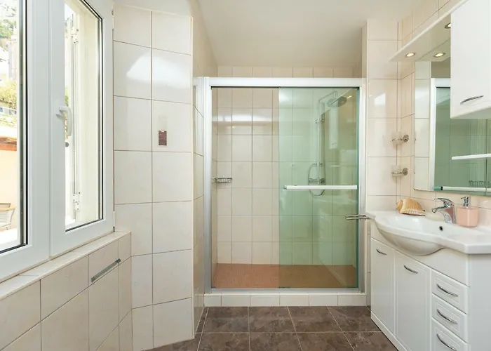 Hedera Estate, Hedera A19